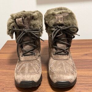 Columbia Brown Suede Lavela Women’s Faux Fur Lined Lace-up Winter Boots. Size 7